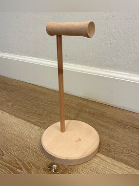 Logi Logitech Wooden Headset Headphone Stand Beech Wood 

Excellent Condition